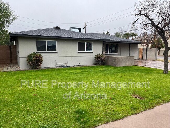 2201 E Montecito Ave Phoenix, AZ 85016 photo 4