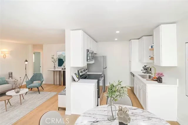 6679 Linda Vista Rd San Diego, CA 92111 photo 2