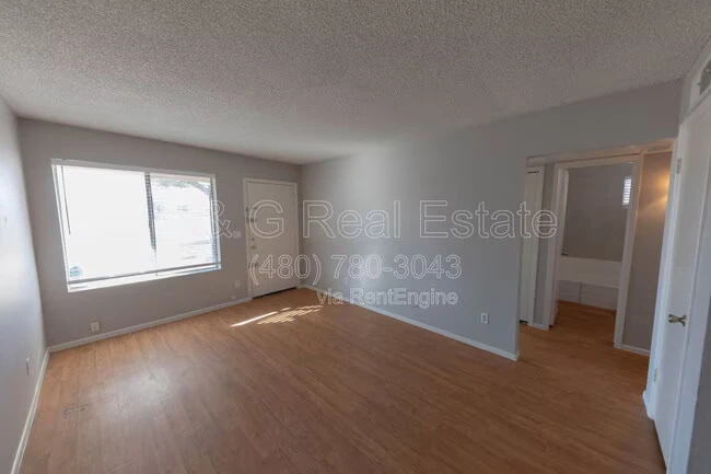 563 N Cherry Mesa, AZ 85201 photo 2