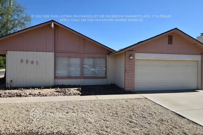 2301 W Waltann Ln Phoenix, AZ 85023 photo 2