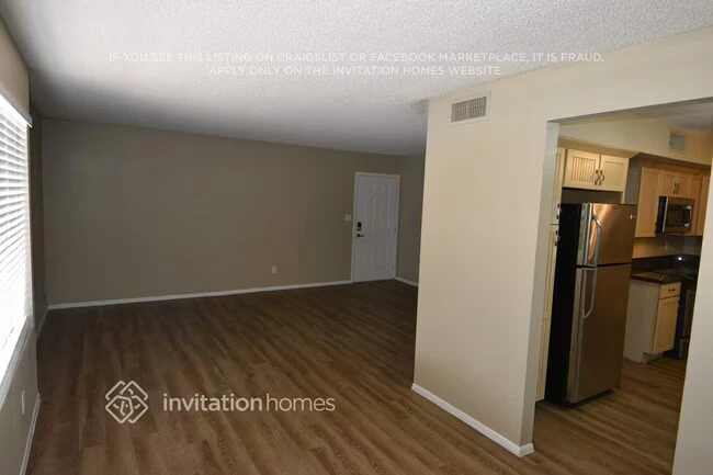 2301 W Waltann Ln Phoenix, AZ 85023 photo 5