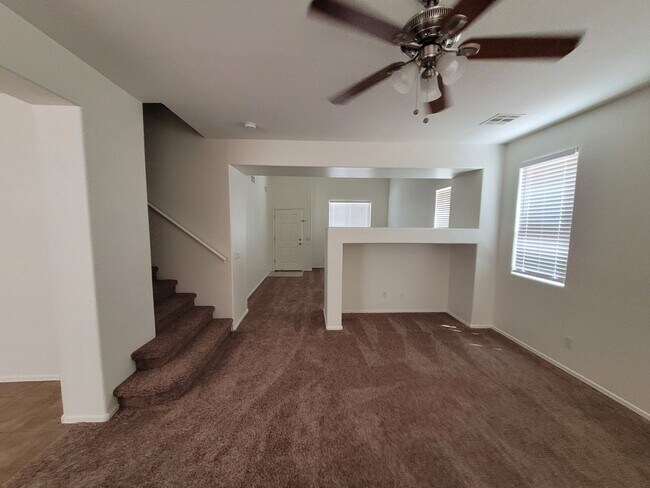 17519 W Lisbon Ln Surprise, AZ 85388 photo 4