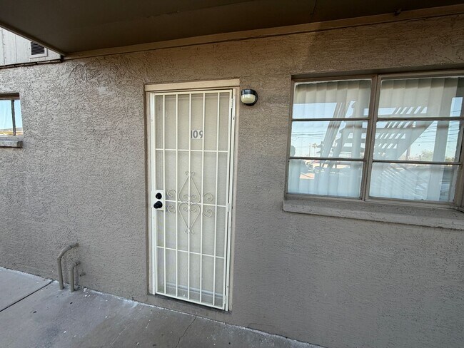 2150 W Missouri Ave Phoenix, AZ 85015 photo 2