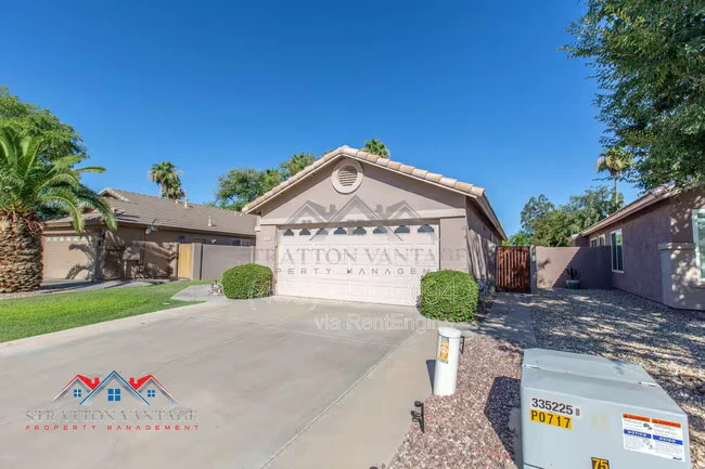 1924 S Oak St Gilbert, AZ 85233 photo 2