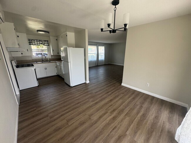 1071 Osage Dr Spring Valley, CA 91977 photo 5