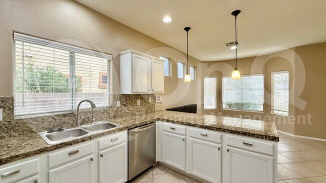 1963 E Los Alamos St Gilbert, AZ 85295 photo 5
