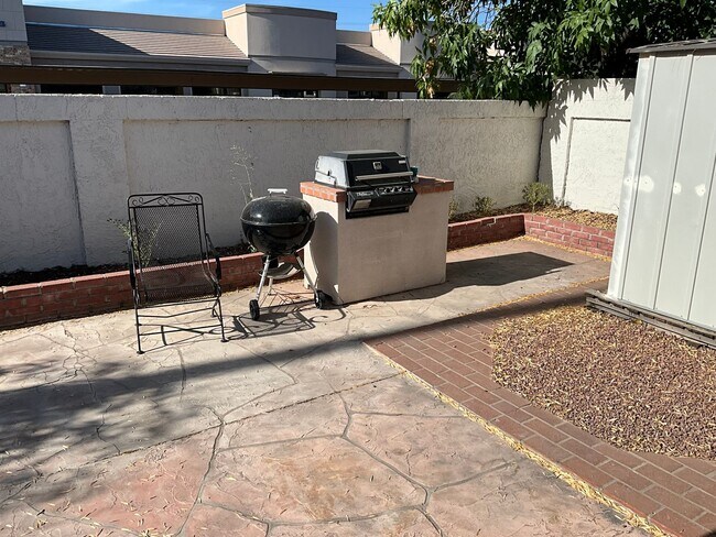 5122 E Edgemont Ave Phoenix, AZ 85008 photo 4