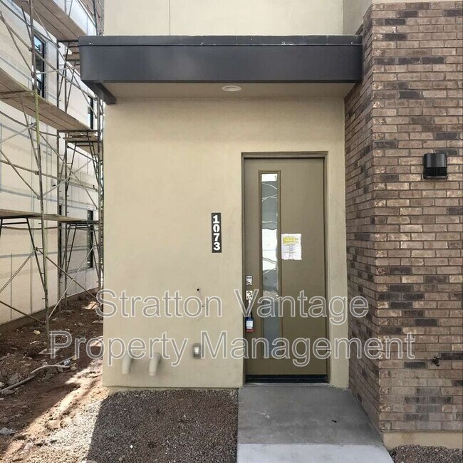 901 S Smith Rd Tempe, AZ 85281 photo 2