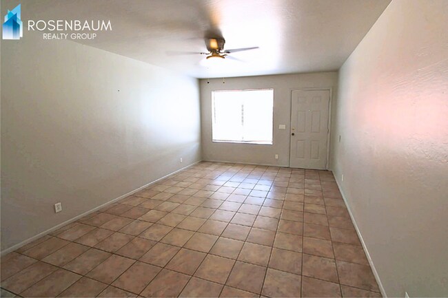 4704 E Caballero St Mesa, AZ 85205 photo 2