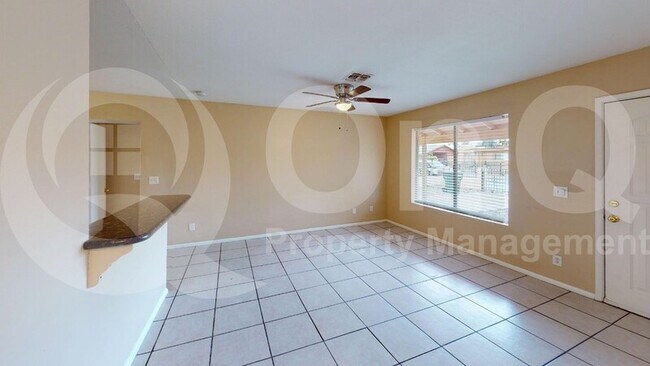 4318 E St Anne Ave Phoenix, AZ 85042 photo 5