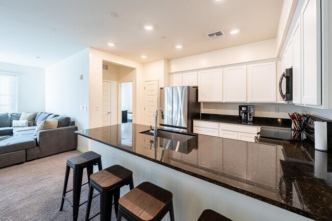 2750 S Voyager Dr Gilbert, AZ 85295 photo 5
