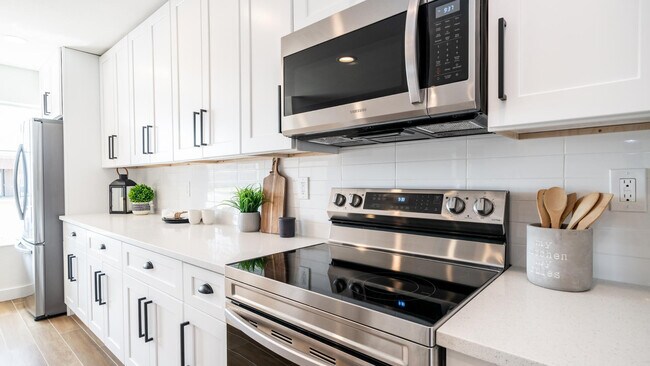 14044 N Cameo Dr Sun City, AZ 85351 photo 3