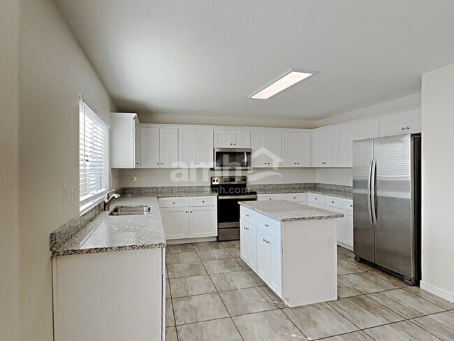 11173 W Madeline Christian Ave Surprise, AZ 85378 photo 3