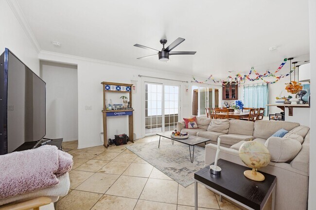 6250 Dorothy Dr San Diego, CA 92115 photo 5