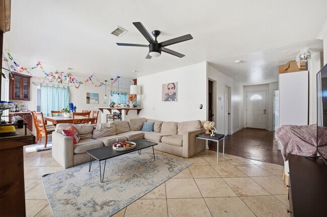 6250 Dorothy Dr San Diego, CA 92115 photo 3