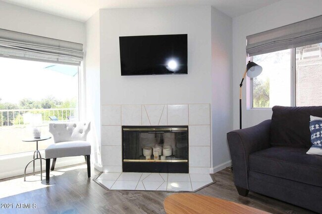 10080 E Mountainview Lake Dr Scottsdale, AZ 85258 photo 5