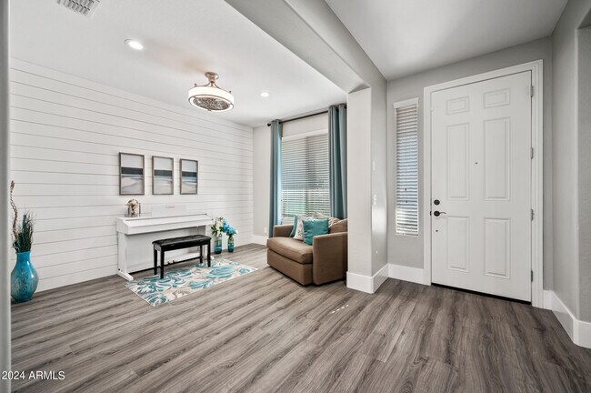10764 W Prickly Pear Trail Peoria, AZ 85383 photo 5