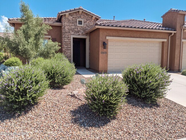 61021 E Slate Rd Oracle, AZ 85623 photo 2
