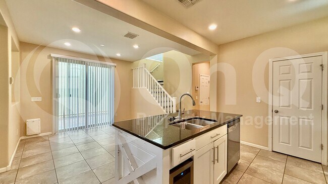 3739 E Trinity Ln Chandler, AZ 85286 photo 4