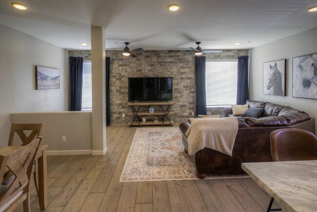 300 N Gila Springs Blvd Chandler, AZ 85226 photo 3
