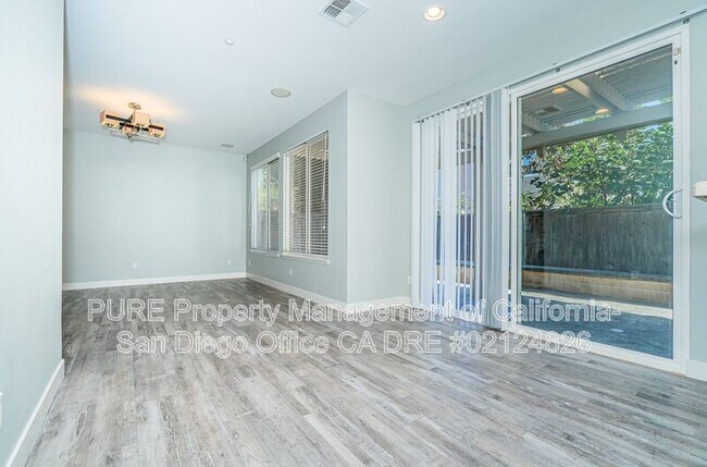9728 Fieldthorn St San Diego, CA 92127 photo 4
