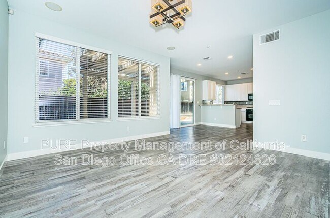 9728 Fieldthorn St San Diego, CA 92127 photo 3