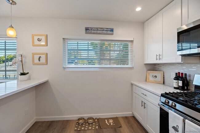 7432 Fay Ave San Diego, CA 92037 photo 5