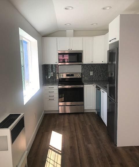 9020 Hillside St Oakland, CA 94603