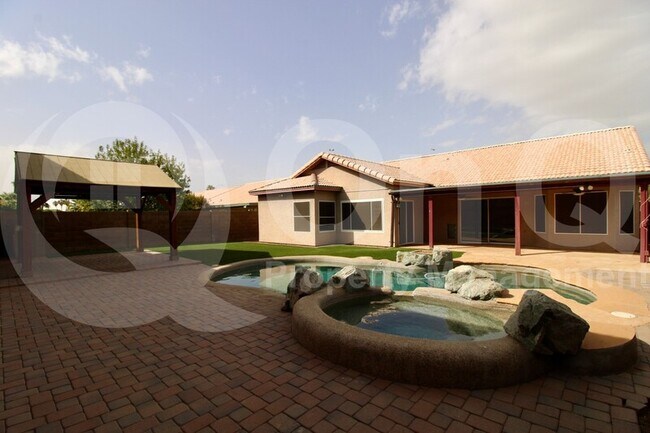 4641 W Geronimo St Chandler, AZ 85226 photo 5