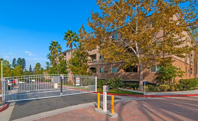 7677 Mission Gorge Rd San Diego, CA 92120 photo 2