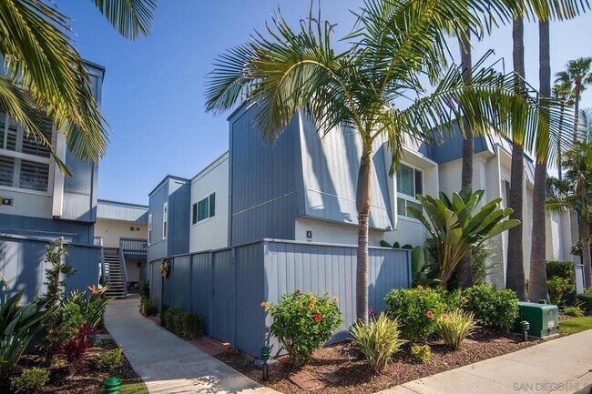 8 Antigua Ct Coronado, CA 92118 photo 2