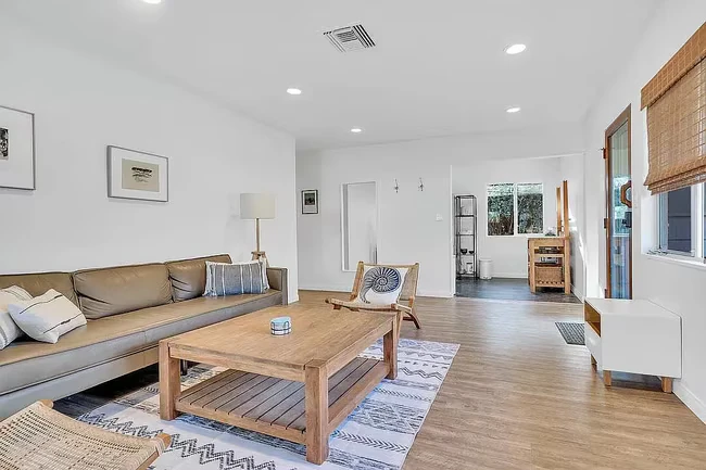 375 Dublin Dr Cardiff By The Sea, CA 92007 photo 3