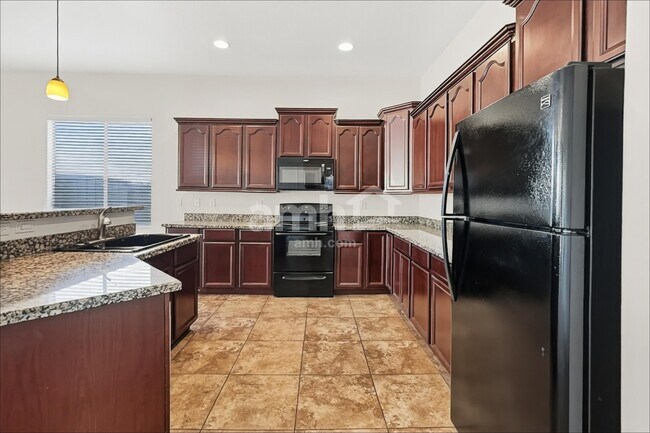 3587 W Morgan Ln San Tan Valley, AZ 85142 photo 3