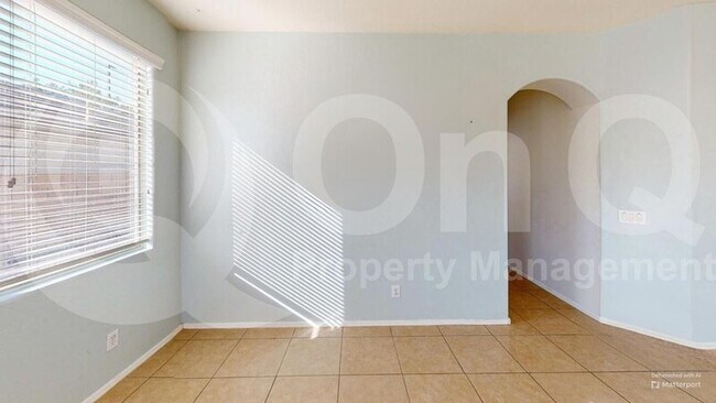1459 E Chestnut Ln Gilbert, AZ 85298 photo 5