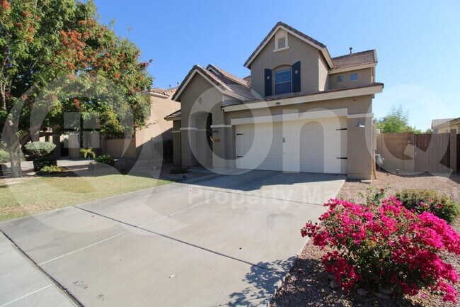 1459 E Chestnut Ln Gilbert, AZ 85298 photo 2
