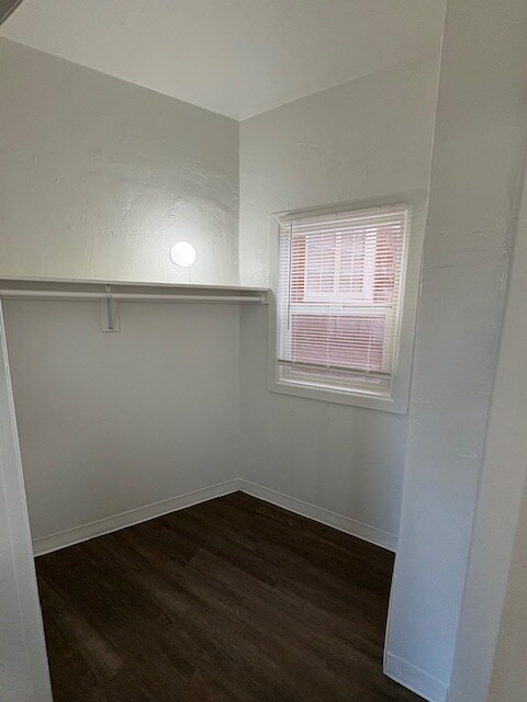 1900 26th Ave Oakland, CA 94601 photo 4