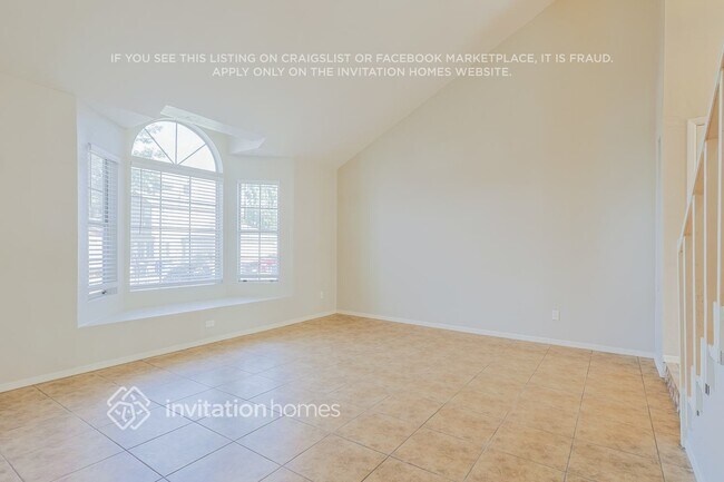 5829 S 42nd St Phoenix, AZ 85040 photo 4