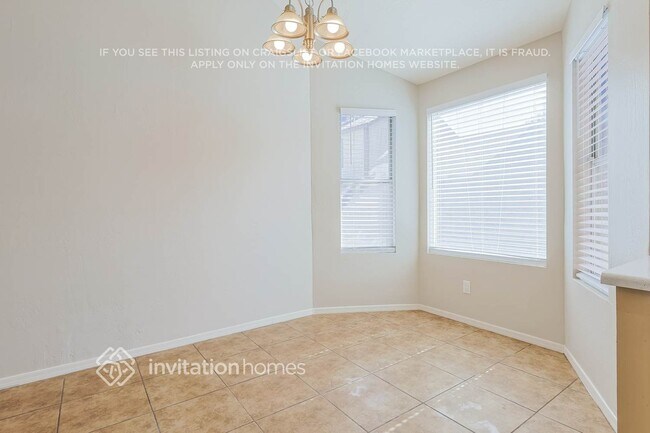 5829 S 42nd St Phoenix, AZ 85040 photo 5