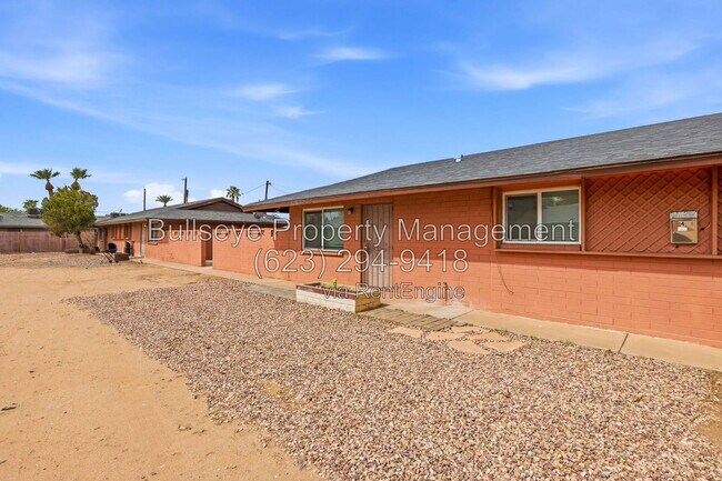 2245 W Glenrosa Ave Phoenix, AZ 85015 photo 2