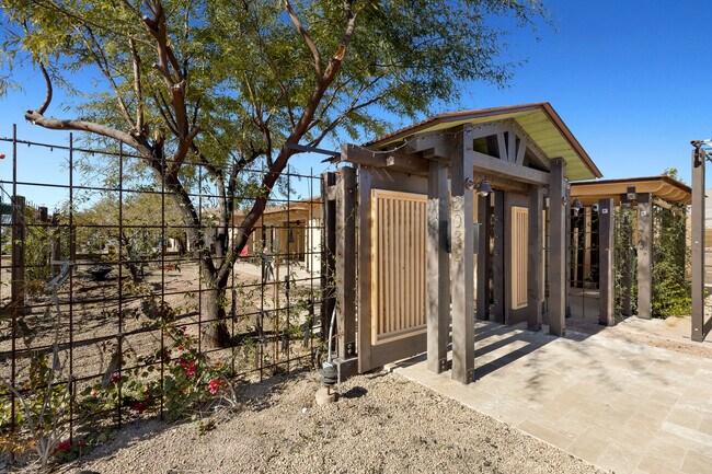 2032 E La Jolla Dr Tempe, AZ 85282 photo 5