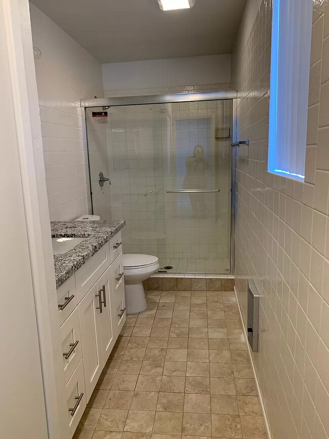 6565 Goodwin St San Diego, CA 92111 photo 5