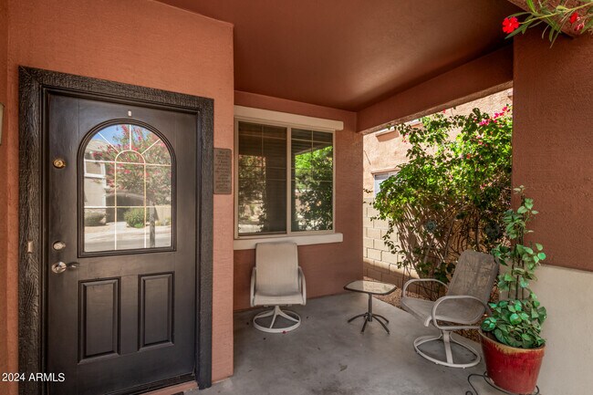 18904 N 43rd Way Phoenix, AZ 85050 photo 5