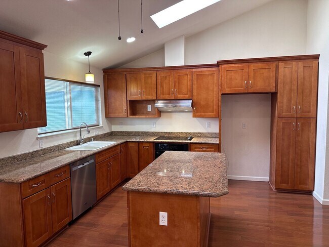 841 Lewiston Dr San Jose, CA 95136 photo 3