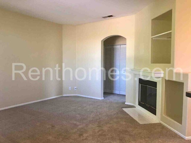 10728 Sabre Hill Dr San Diego, CA 92128 photo 2