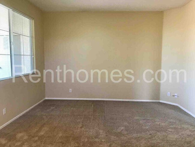 10728 Sabre Hill Dr San Diego, CA 92128 photo 3