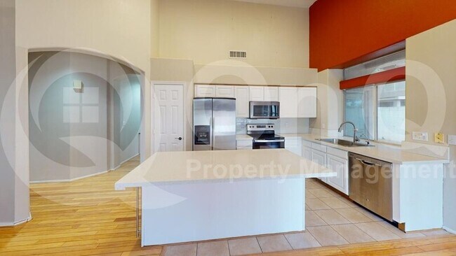 183 W El Freda Rd Tempe, AZ 85284 photo 3