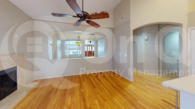 183 W El Freda Rd Tempe, AZ 85284 photo 5