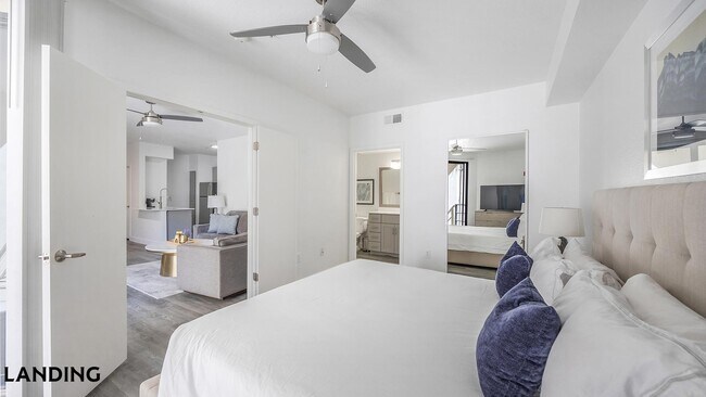 1001 E Playa Del Norte Dr Tempe, AZ 85288 photo 5