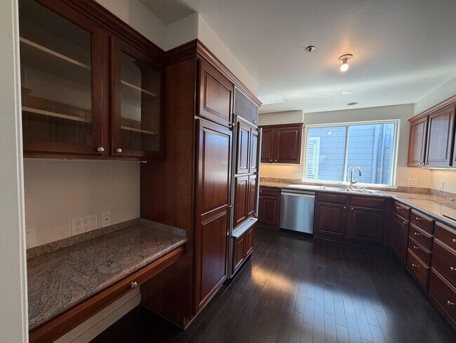 2050 Divisadero St San Francisco, CA 94115 photo 5