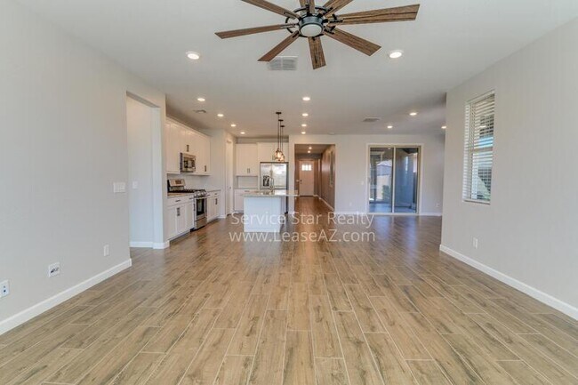 9923 E Thornbush Ave Mesa, AZ 85212 photo 3